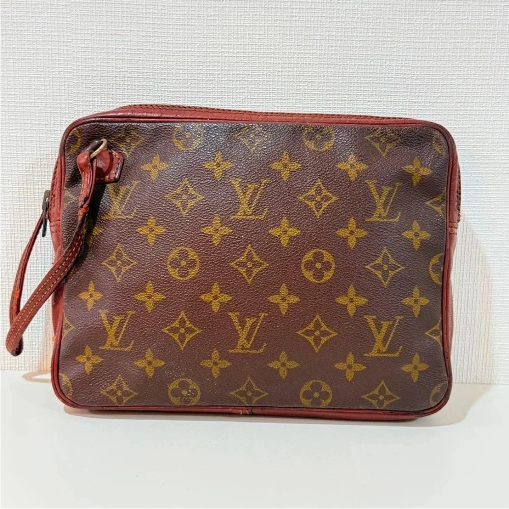 Louis Vuitton Brown and Tan Monogram Clutch - Picture 2 of 11